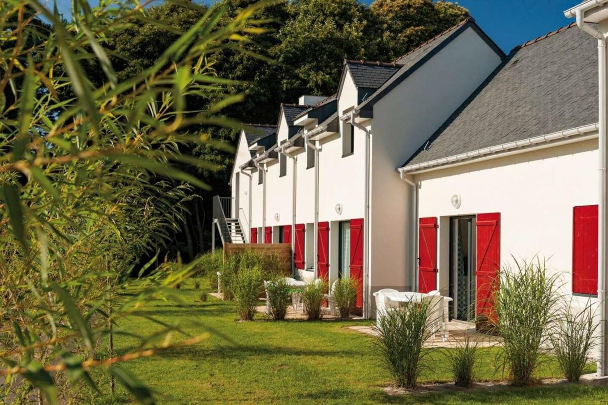 Maisonnette Tout Confort - Golf - Piscine Quéven 외부 사진